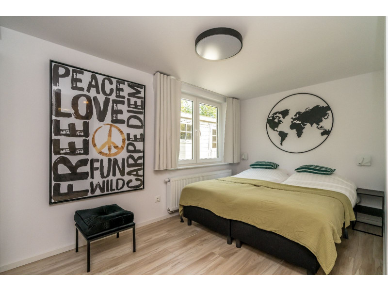 Renesse, Horizon 8 - Image 15