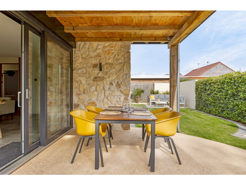 Renesse, Horizon 73 - Image 19