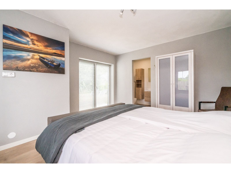 Renesse, Horizon 85 - Image 11