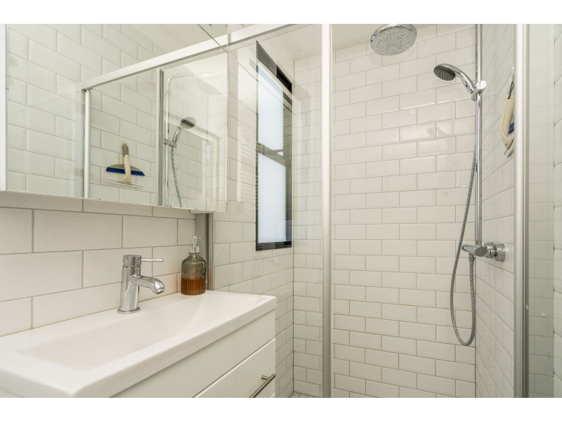 Renesse, Horizon 66 - Image 18