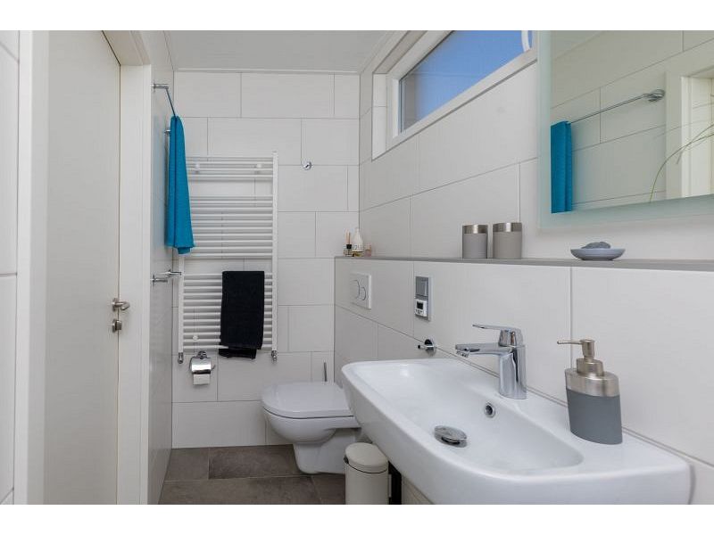 Renesse, Horizon 65, "Lost at Sea" - Image 17