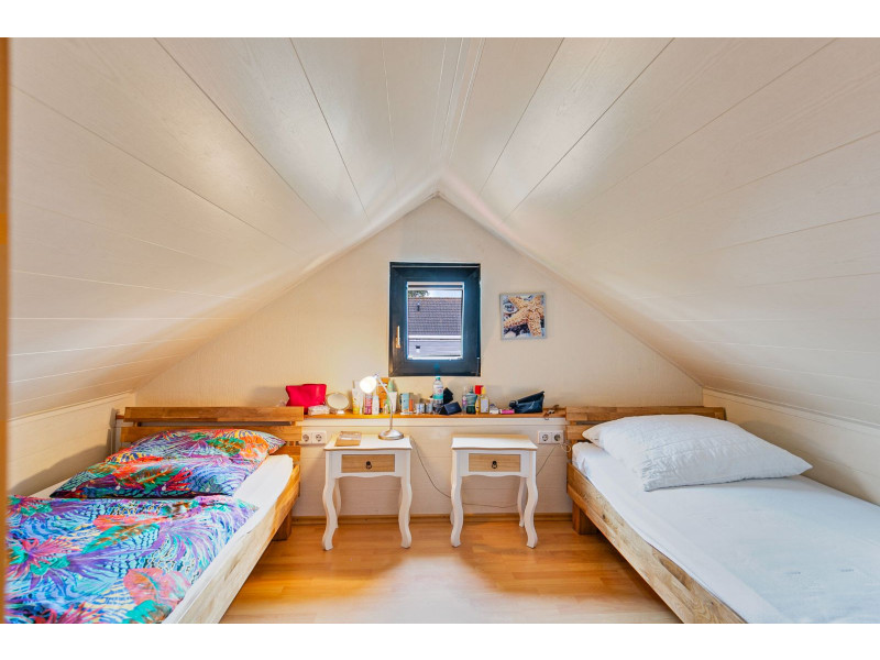 Renesse, Horizon 37 - Image 17